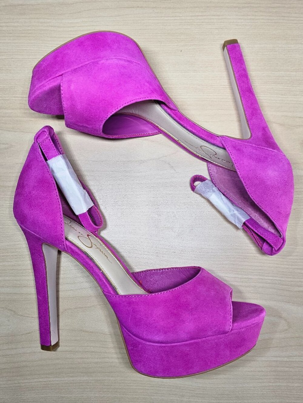 NWOT/never worn Size 7.5 Magenta Jessica Simpson heels "suede"